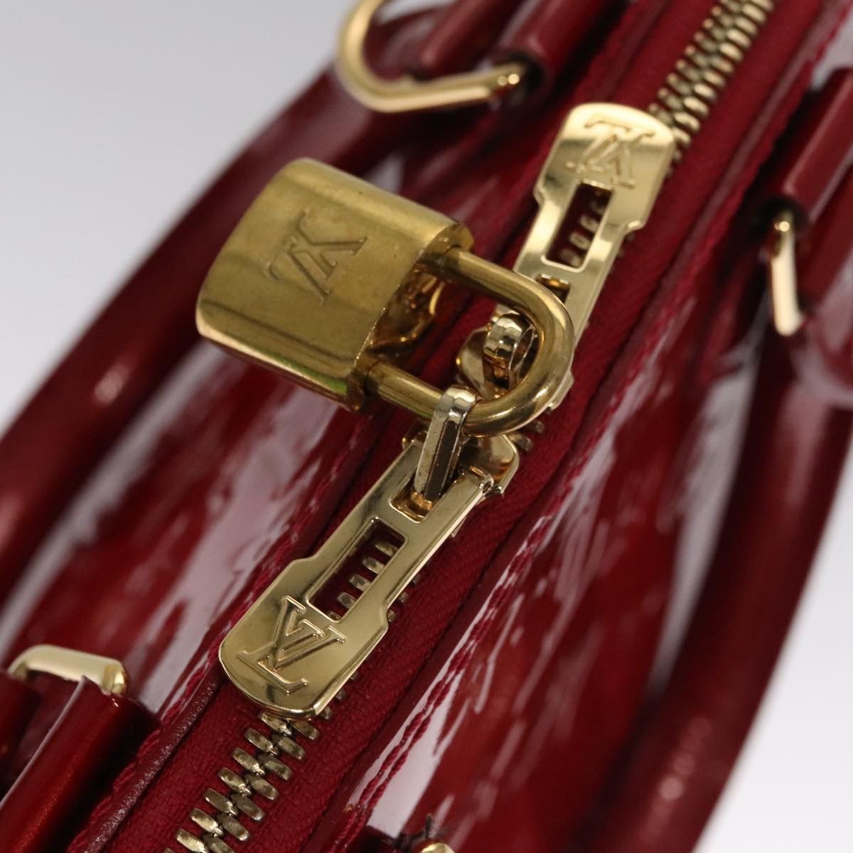 Louis Vuitton Alma Red Patent Leather Handbag (Pre-Owned) Size ONE SIZE - 12 Thumbnail