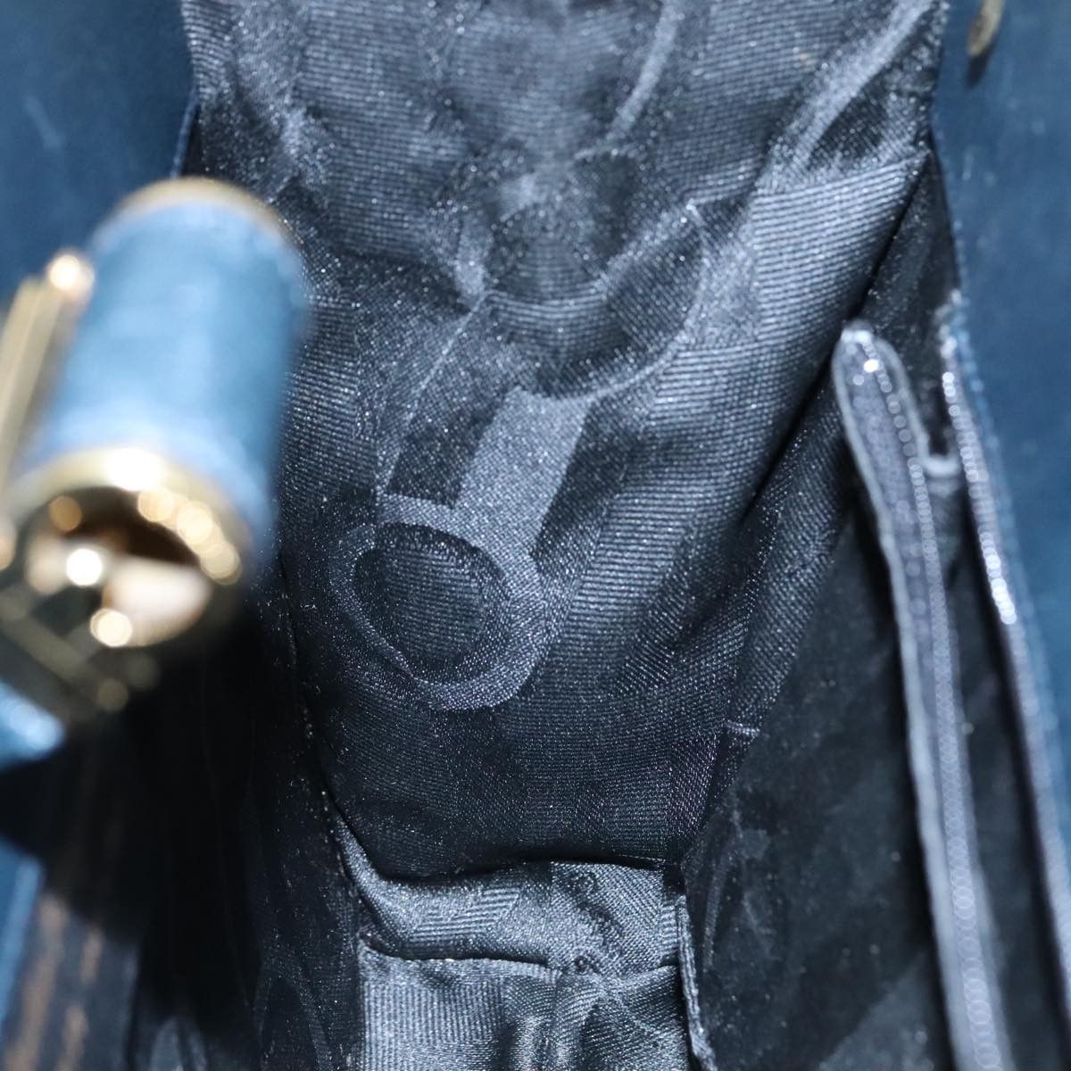 Salvatore Ferragamo - Navy Leather Shoulder Bag (Pre-Owned) Size ONE SIZE - 10 Thumbnail