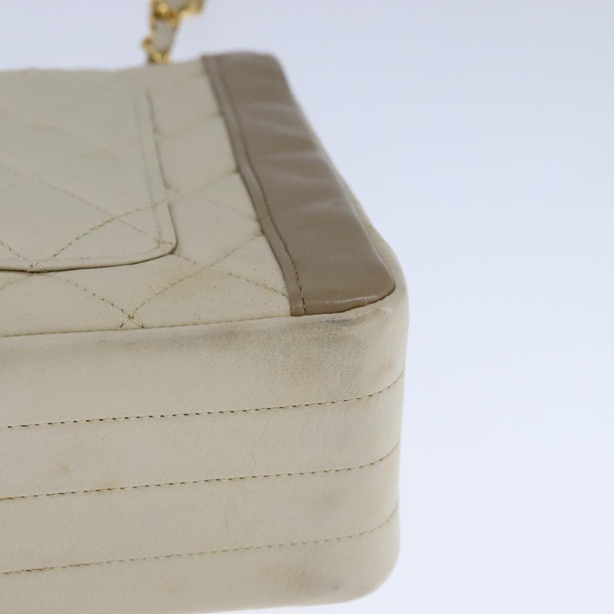 Chanel Single Flap Beige Leather Shoulder Bag (Pre-Owned) Size ONE SIZE - 19 Thumbnail