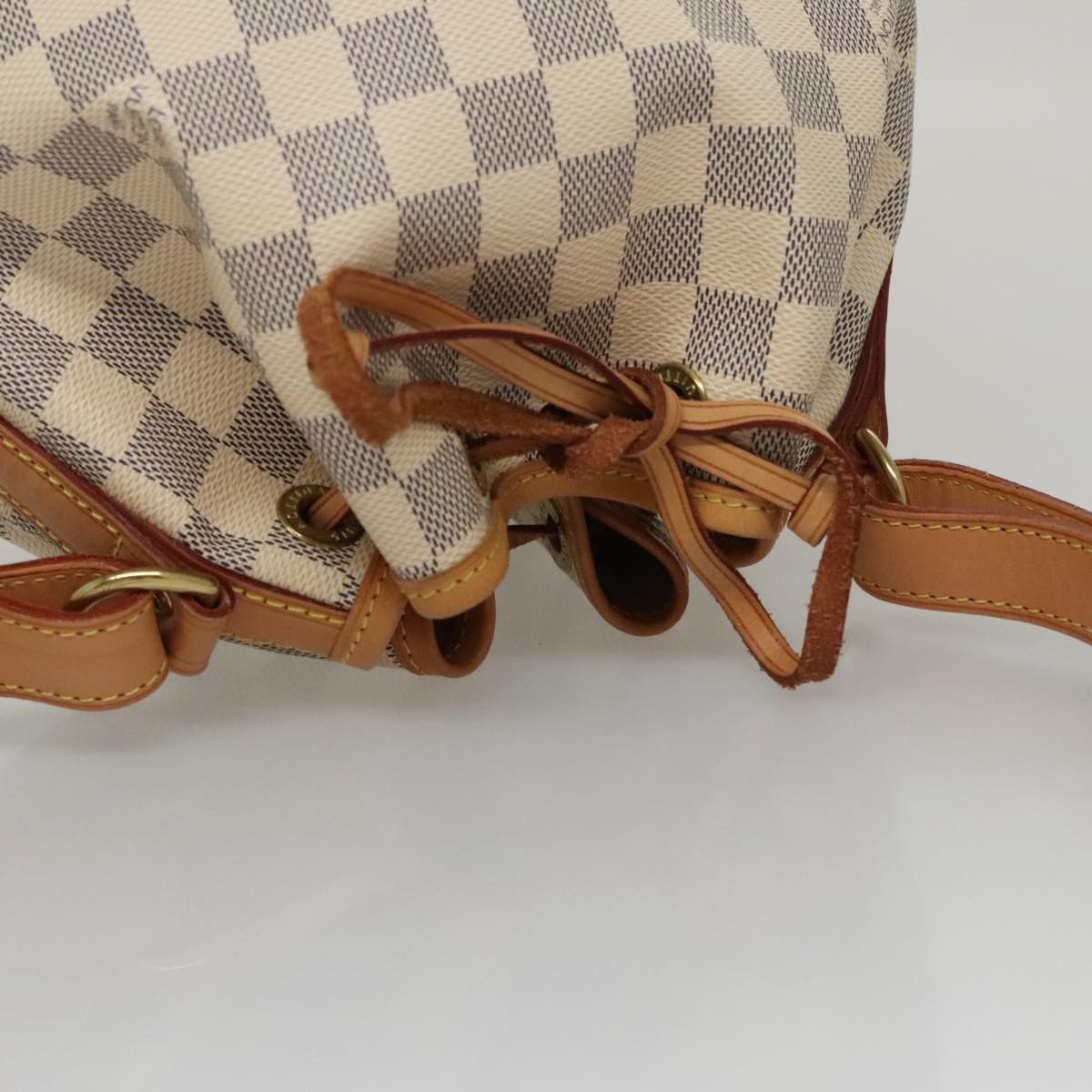Louis Vuitton Noé Bb White Canvas Shoulder Bag (Pre-Owned) Size ONE SIZE - 15 Thumbnail