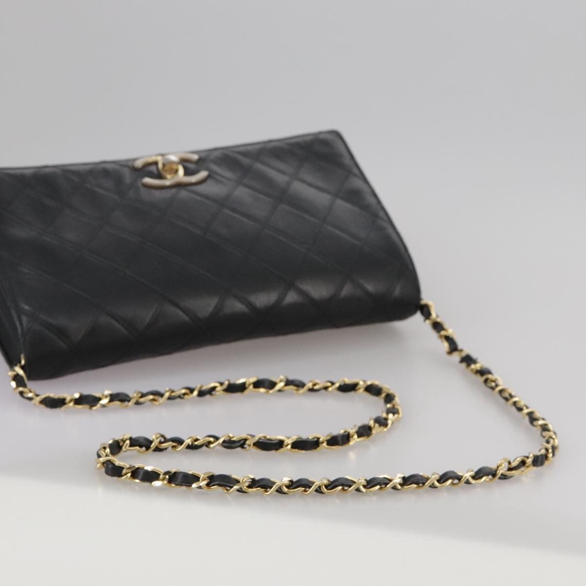 Chanel Single Flap Black Leather Shoulder Bag (Pre-Owned) Size ONE SIZE - 5 Thumbnail