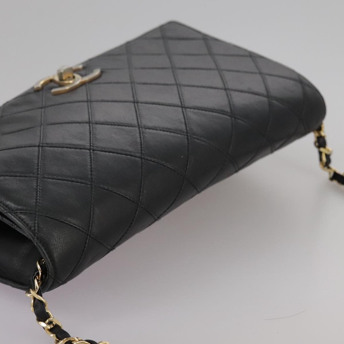 Chanel Single Flap Black Leather Shoulder Bag (Pre-Owned) Size ONE SIZE - 17 Thumbnail