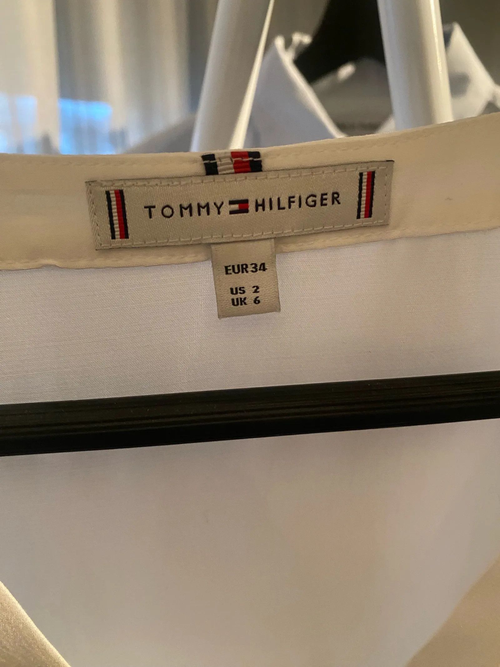 Tommy Hilfiger Tommy Hilfiger Blouse Size XS / US 0-2 / IT 36-38 - 2 Thumbnail