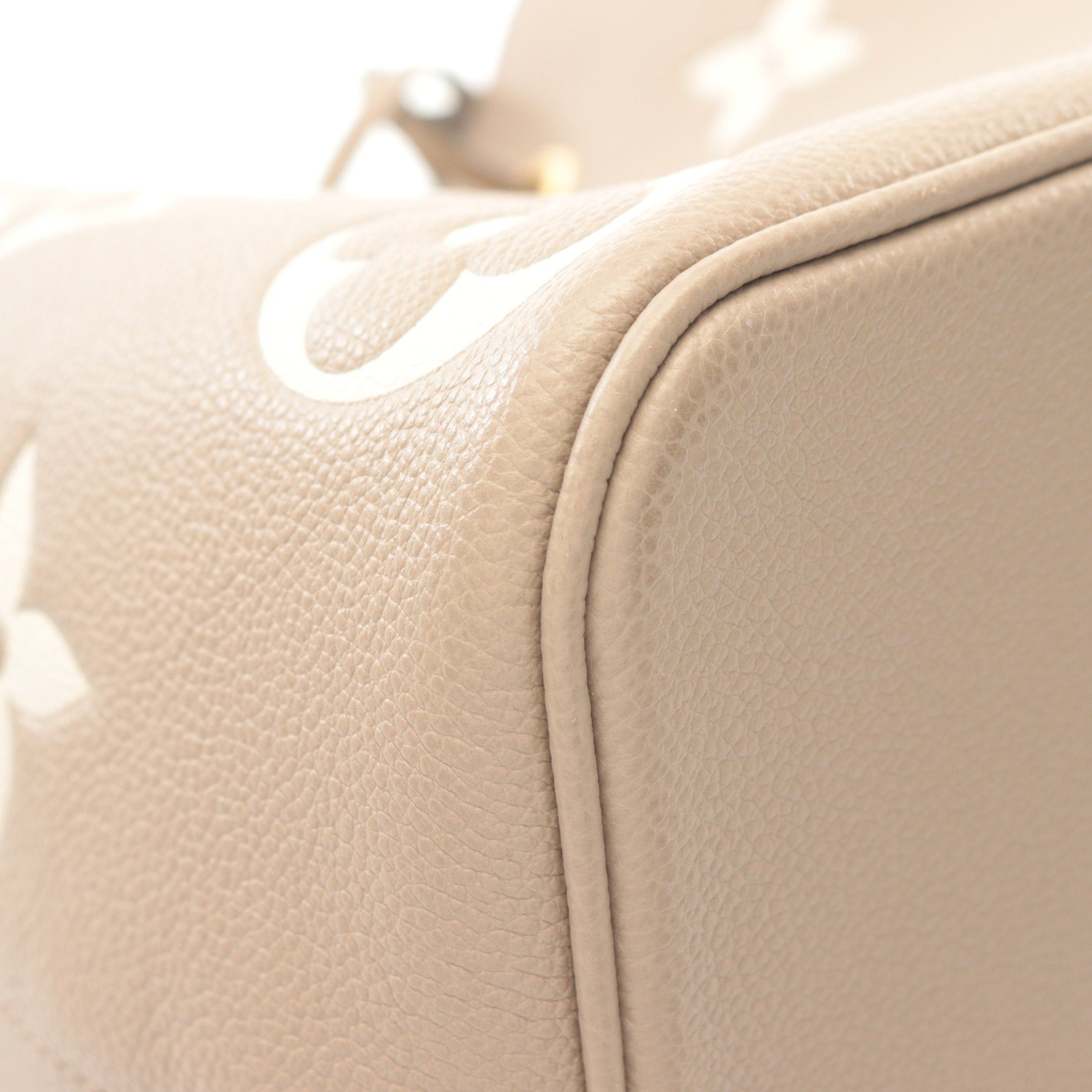 Louis Vuitton Louis Vuitton Neo Noe Mm Bicolor Monogram Empreinte Tourterelle Claim Shoulder Bag Leather Gray Beige Light Size ONE SIZE - 5 Thumbnail