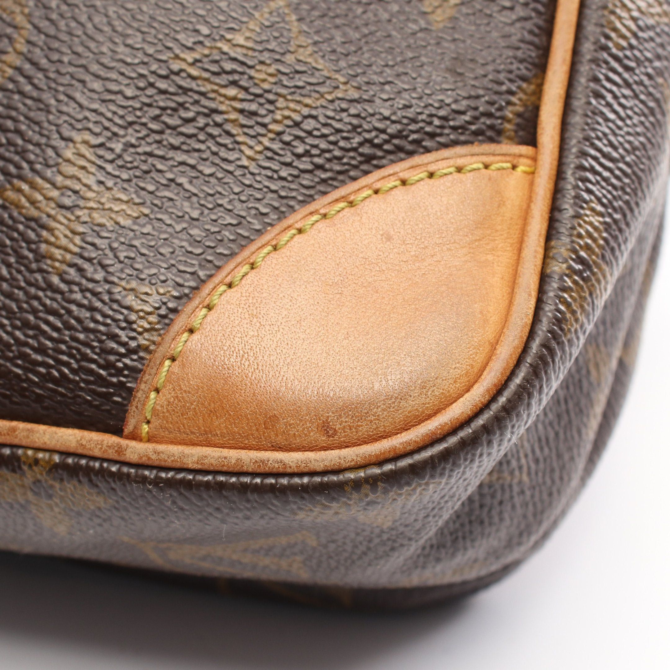 Louis Vuitton Louis Vuitton Amazon Monogram Shoulder Bag Leather Brown Size ONE SIZE - 9 Thumbnail