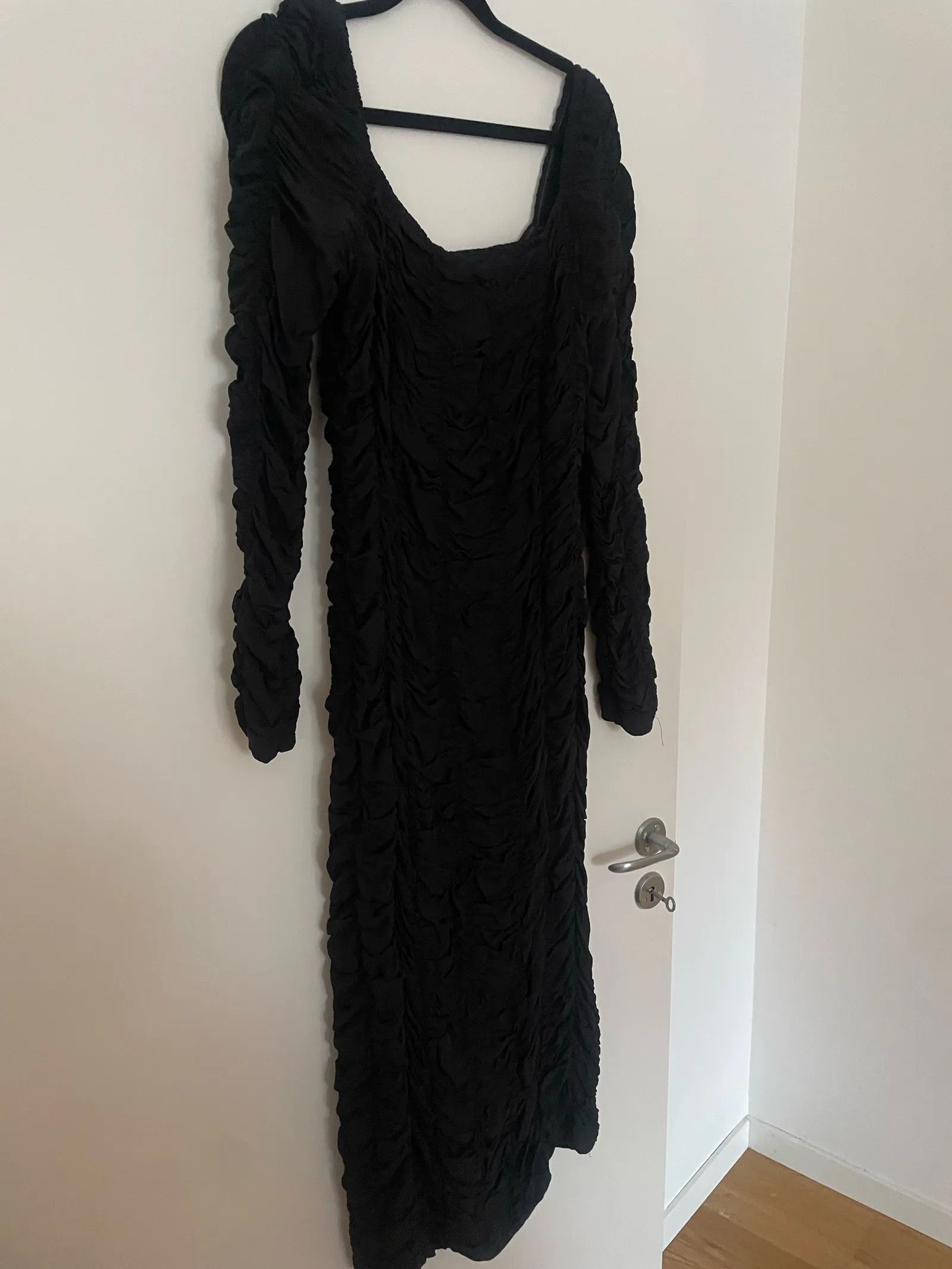 By Malene Birger By Malene Birger Amyna ruched midi dress Dress Size S / US 4 / IT 40 - 5 Thumbnail