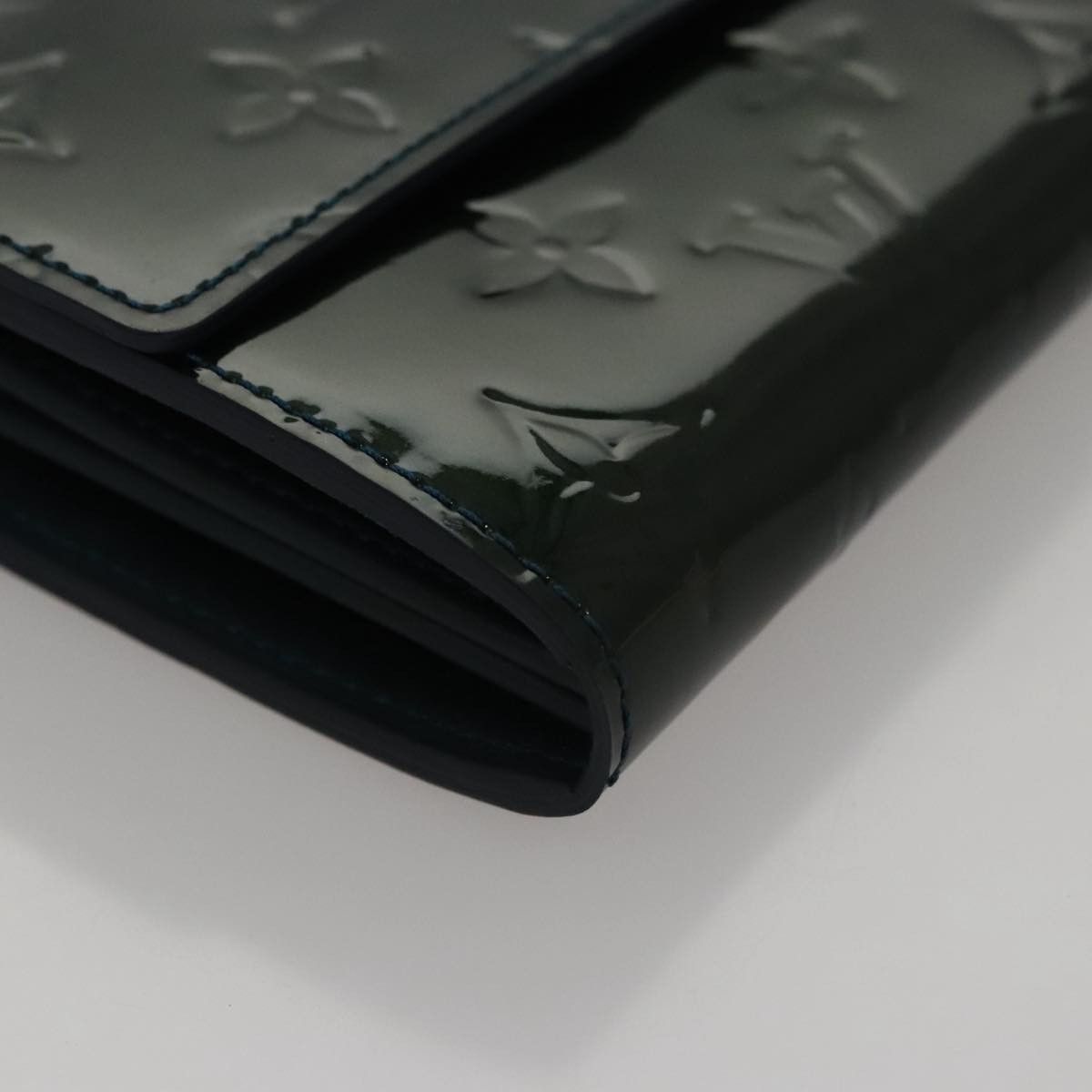 Louis Vuitton Portefeuille Sarah Green Patent Leather Wallet (Pre-Owned) Size ONE SIZE - 7 Thumbnail
