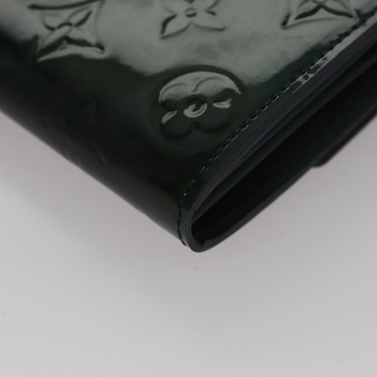Louis Vuitton Portefeuille Sarah Green Patent Leather Wallet (Pre-Owned) Size ONE SIZE - 10 Thumbnail