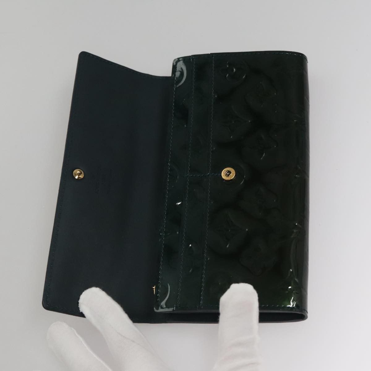 Louis Vuitton Portefeuille Sarah Green Patent Leather Wallet (Pre-Owned) Size ONE SIZE - 14 Thumbnail