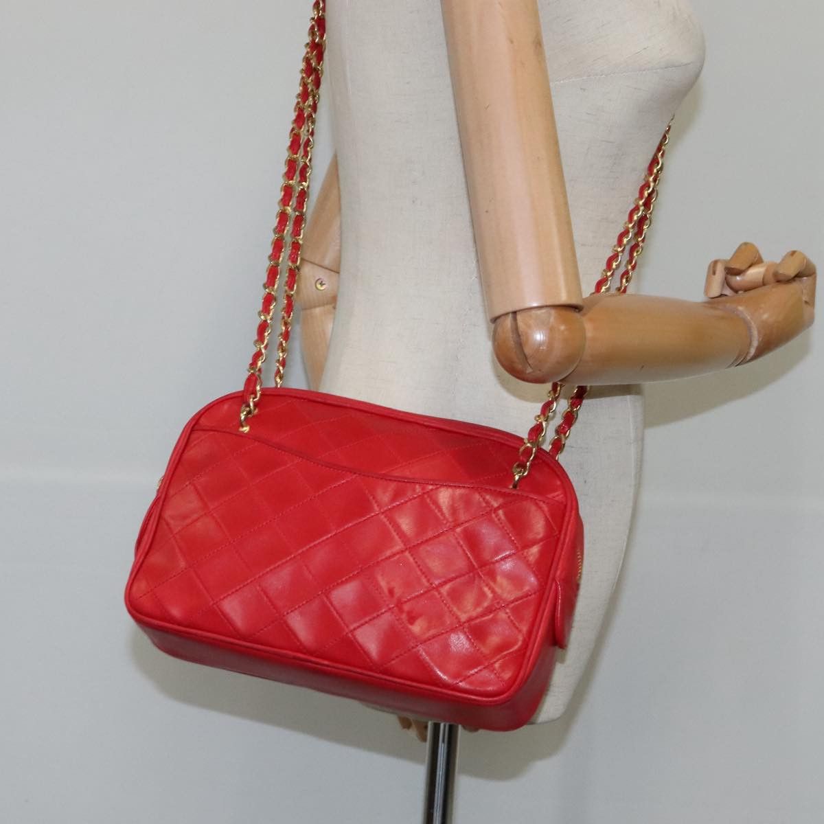 Chanel Camera Red Leather Shoulder Bag (Pre-Owned) Size ONE SIZE - 15 Thumbnail