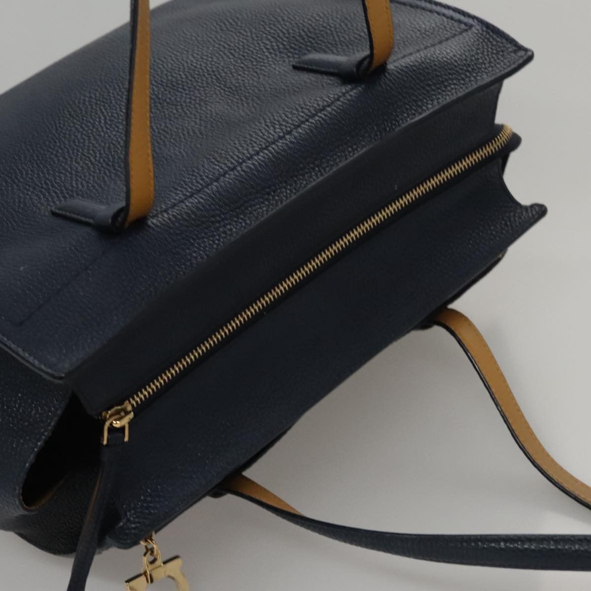 Salvatore Ferragamo Amy Navy Leather Tote Bag (Pre-Owned) Size ONE SIZE - 17 Thumbnail