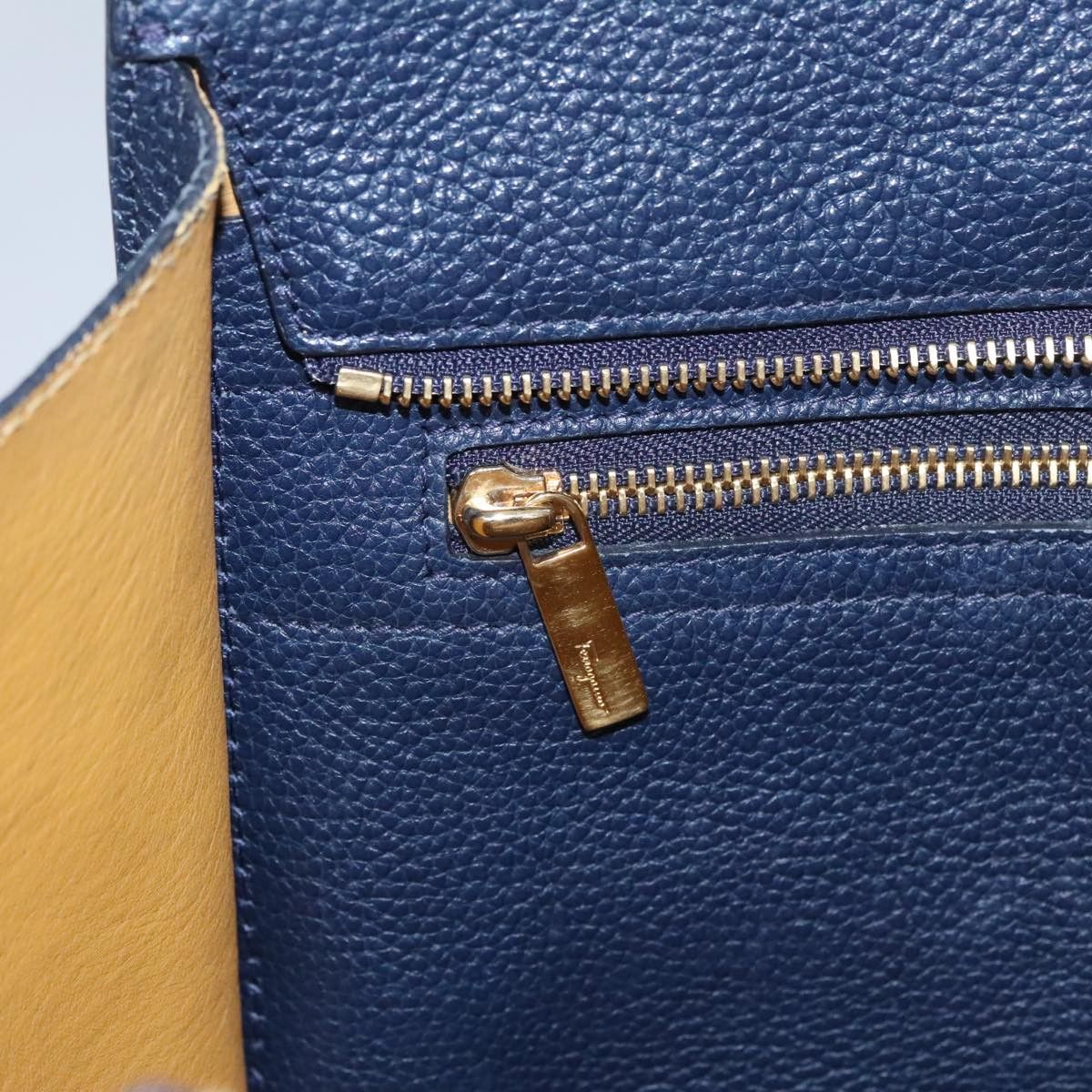 Salvatore Ferragamo Amy Navy Leather Tote Bag (Pre-Owned) Size ONE SIZE - 11 Thumbnail