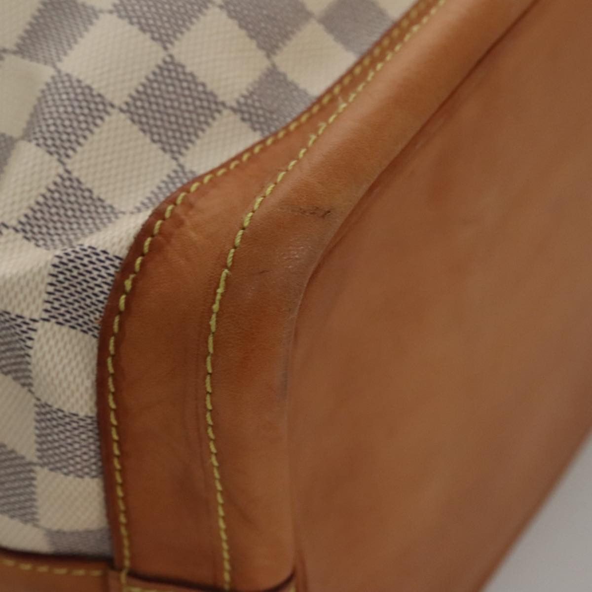 Louis Vuitton Noé White Canvas Shoulder Bag (Pre-Owned) Size ONE SIZE - 6 Thumbnail