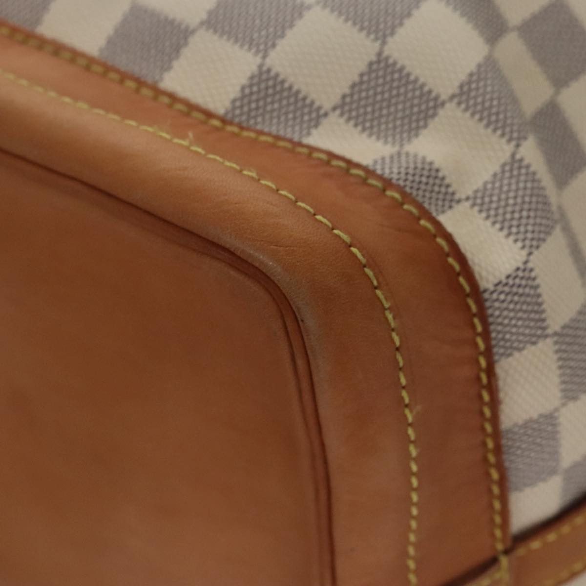 Louis Vuitton Noé White Canvas Shoulder Bag (Pre-Owned) Size ONE SIZE - 8 Thumbnail