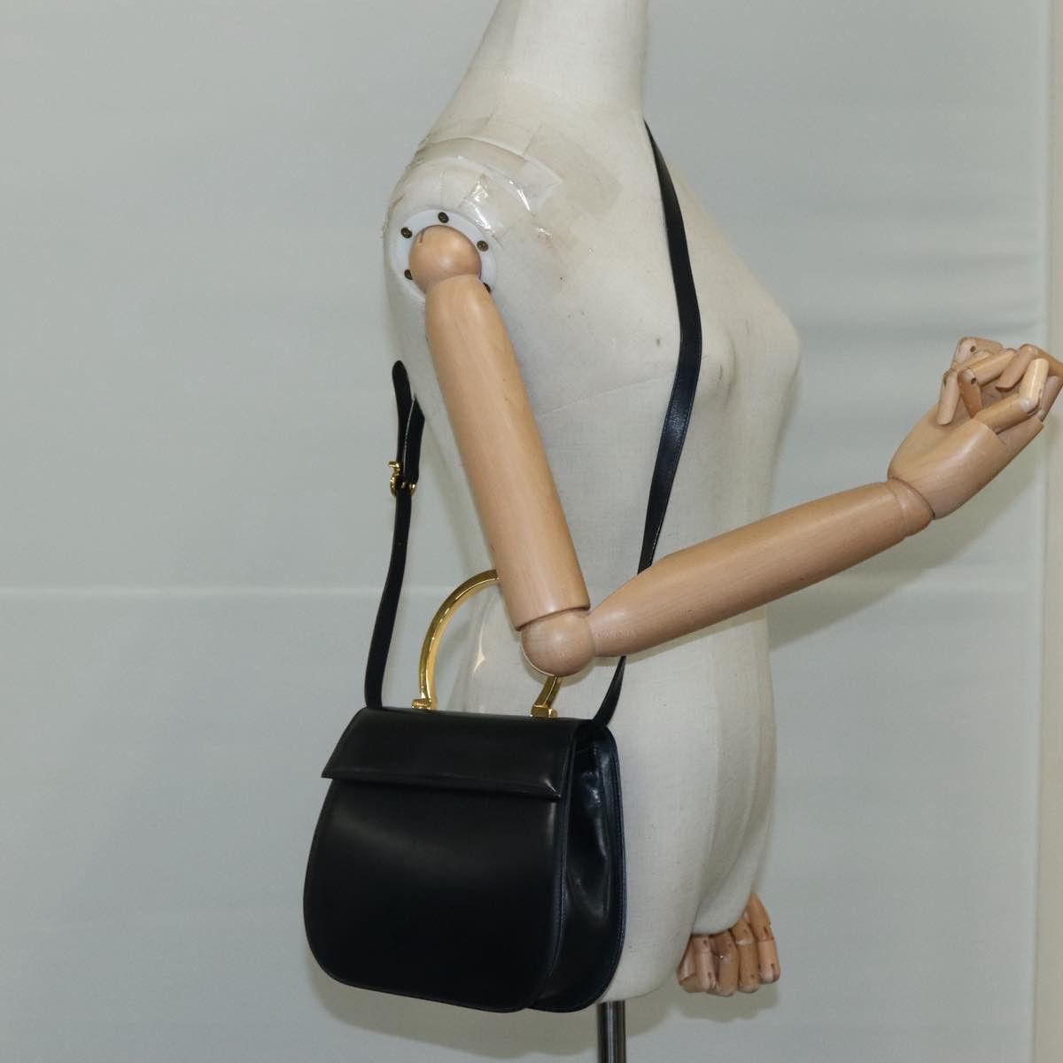 Salvatore Ferragamo Black Leather Handbag (Pre-Owned) Size ONE SIZE - 14 Thumbnail