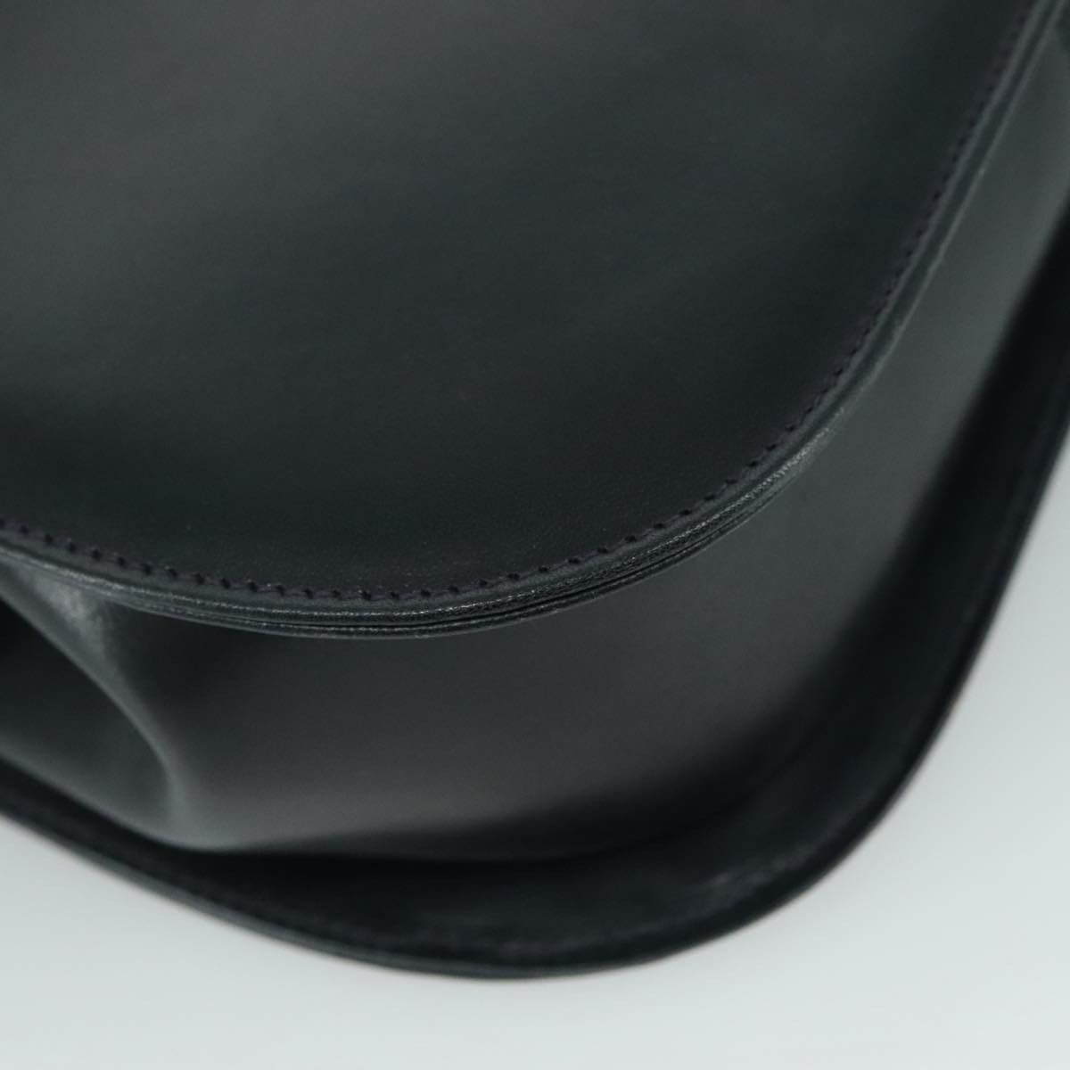 Salvatore Ferragamo Black Leather Handbag (Pre-Owned) Size ONE SIZE - 8 Thumbnail