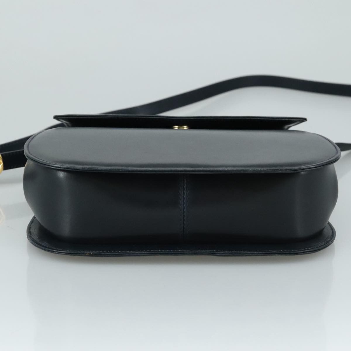 Salvatore Ferragamo Black Leather Handbag (Pre-Owned) Size ONE SIZE - 19 Thumbnail