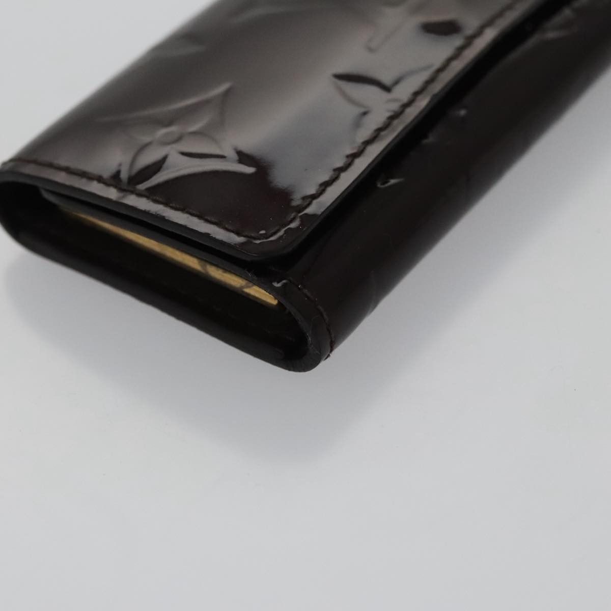 Louis Vuitton Multiclés 4 Burgundy Patent Leather Wallet (Pre-Owned) Size ONE SIZE - 7 Thumbnail