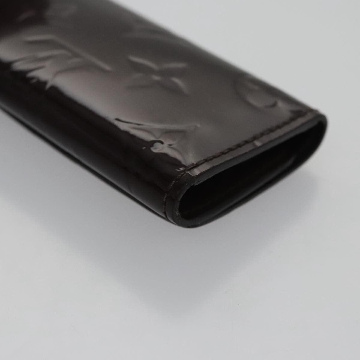 Louis Vuitton Multiclés 4 Burgundy Patent Leather Wallet (Pre-Owned) Size ONE SIZE - 10 Thumbnail