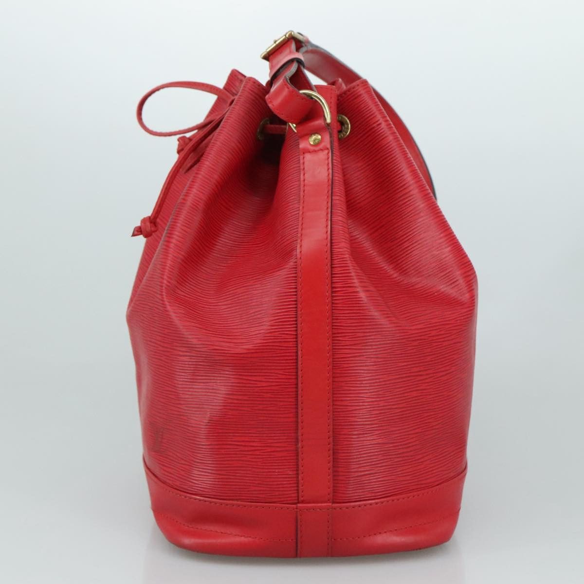 Louis Vuitton Noé Red Leather Shoulder Bag (Pre-Owned) Size ONE SIZE - 4 Thumbnail