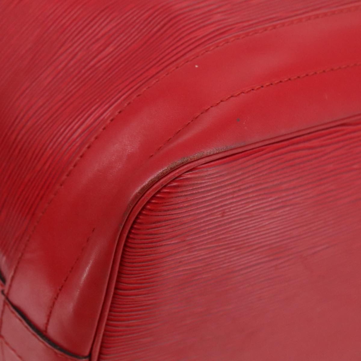 Louis Vuitton Noé Red Leather Shoulder Bag (Pre-Owned) Size ONE SIZE - 8 Thumbnail