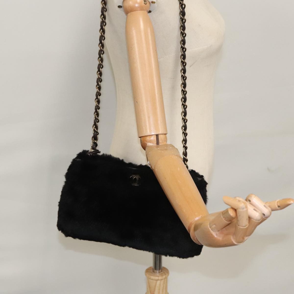 Chanel Coco Mark Black Faux Fur Shoulder Bag (Pre-Owned) Size ONE SIZE - 16 Thumbnail
