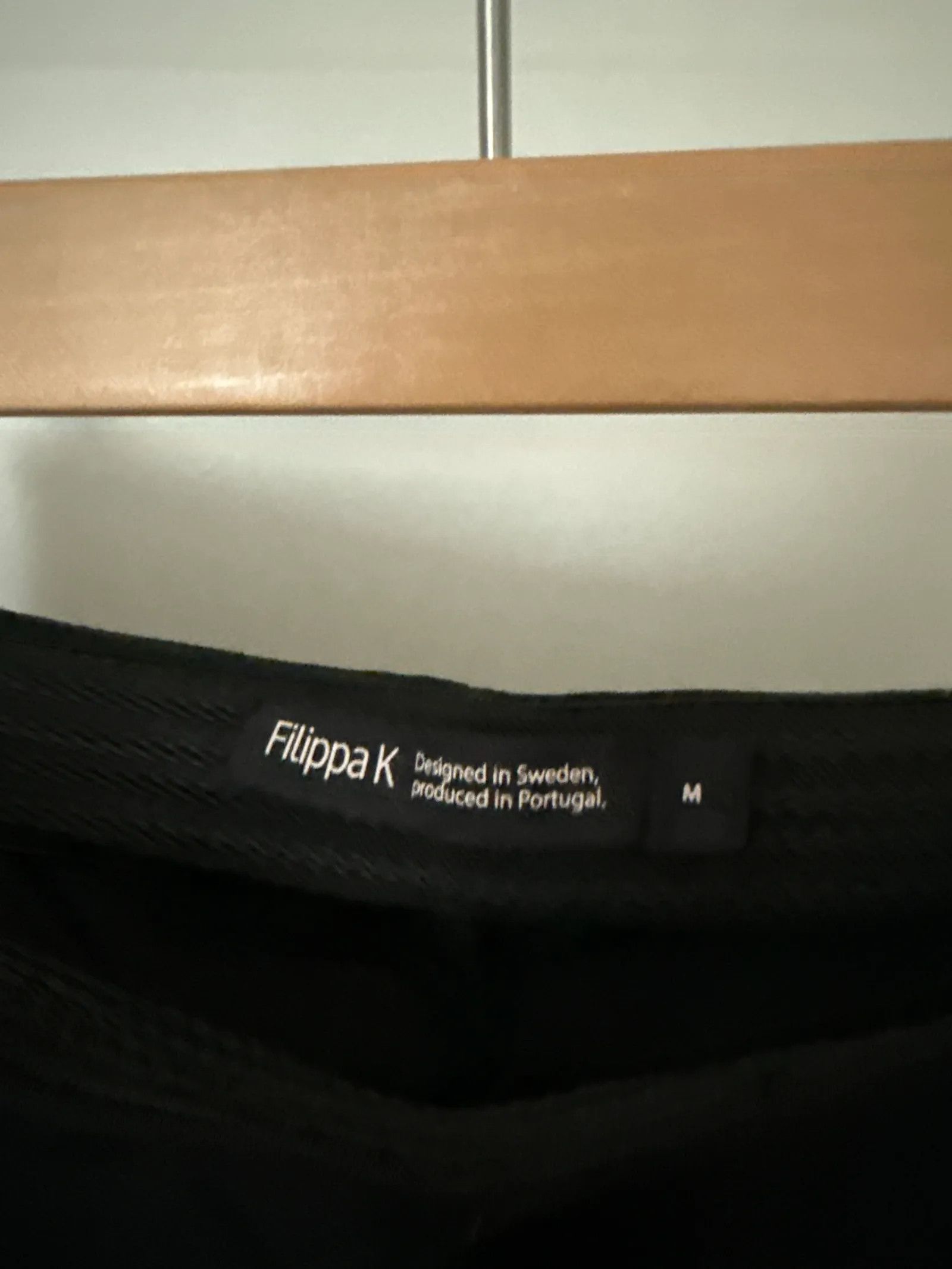Filippa K Filippa K Skirt Size 28" / US 6 / IT 42 - 2 Thumbnail