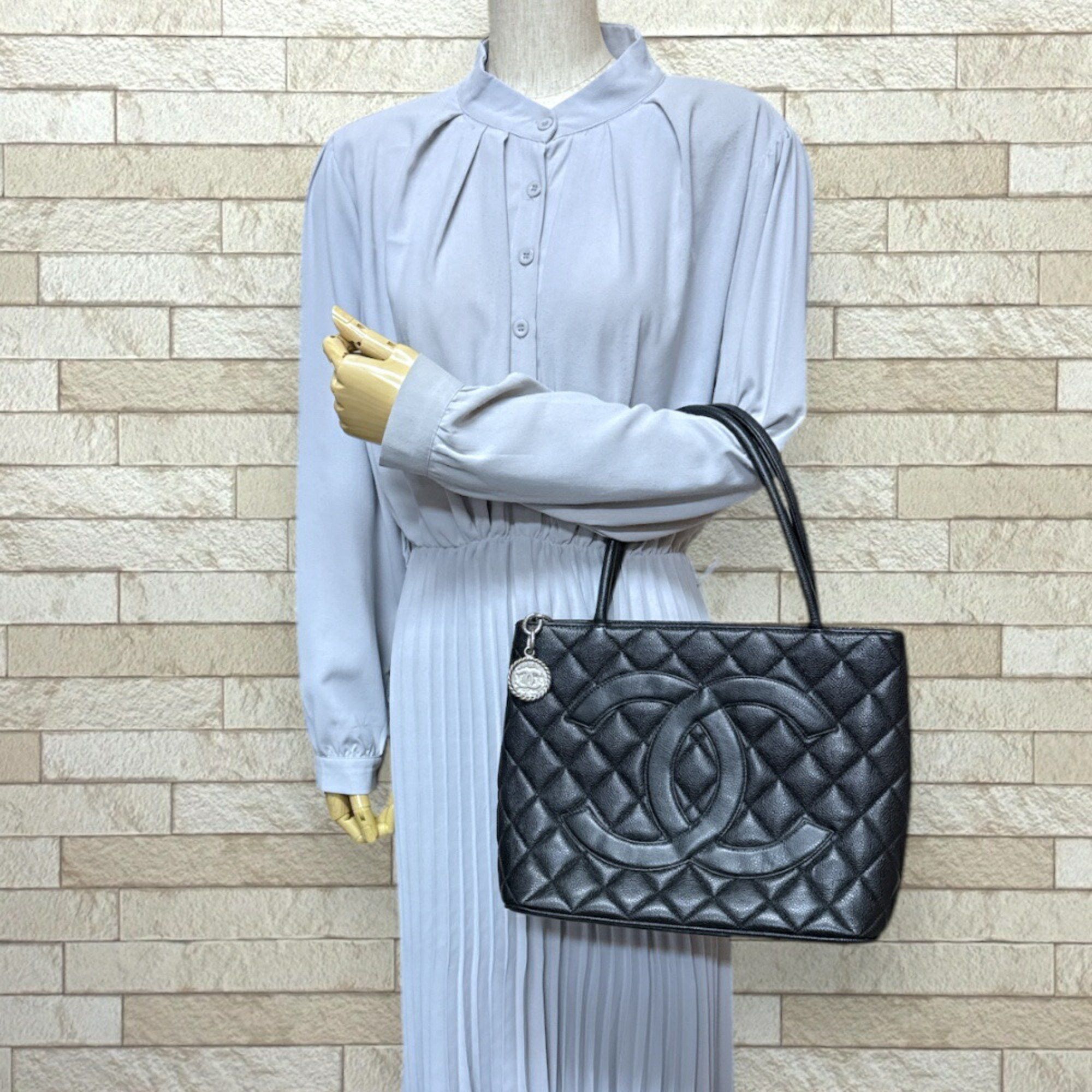 Chanel Chanel Medaillon tote Size ONE SIZE - 7 Thumbnail