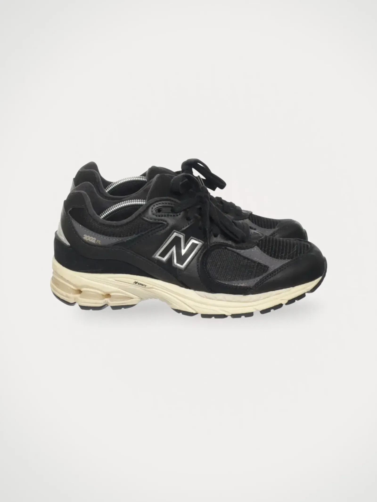 New Balance New Balance 2002r Sneakers Size US 9 / IT 39 - 2 Thumbnail