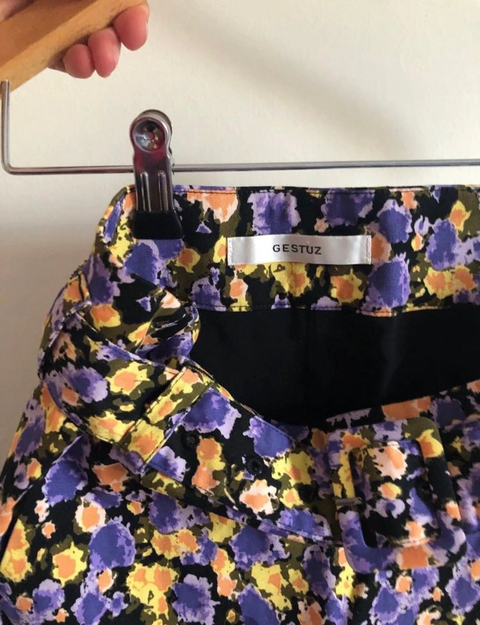 Gestuz Gestuz Skirt Size 26" / US 2 / IT 38 - 2 Thumbnail