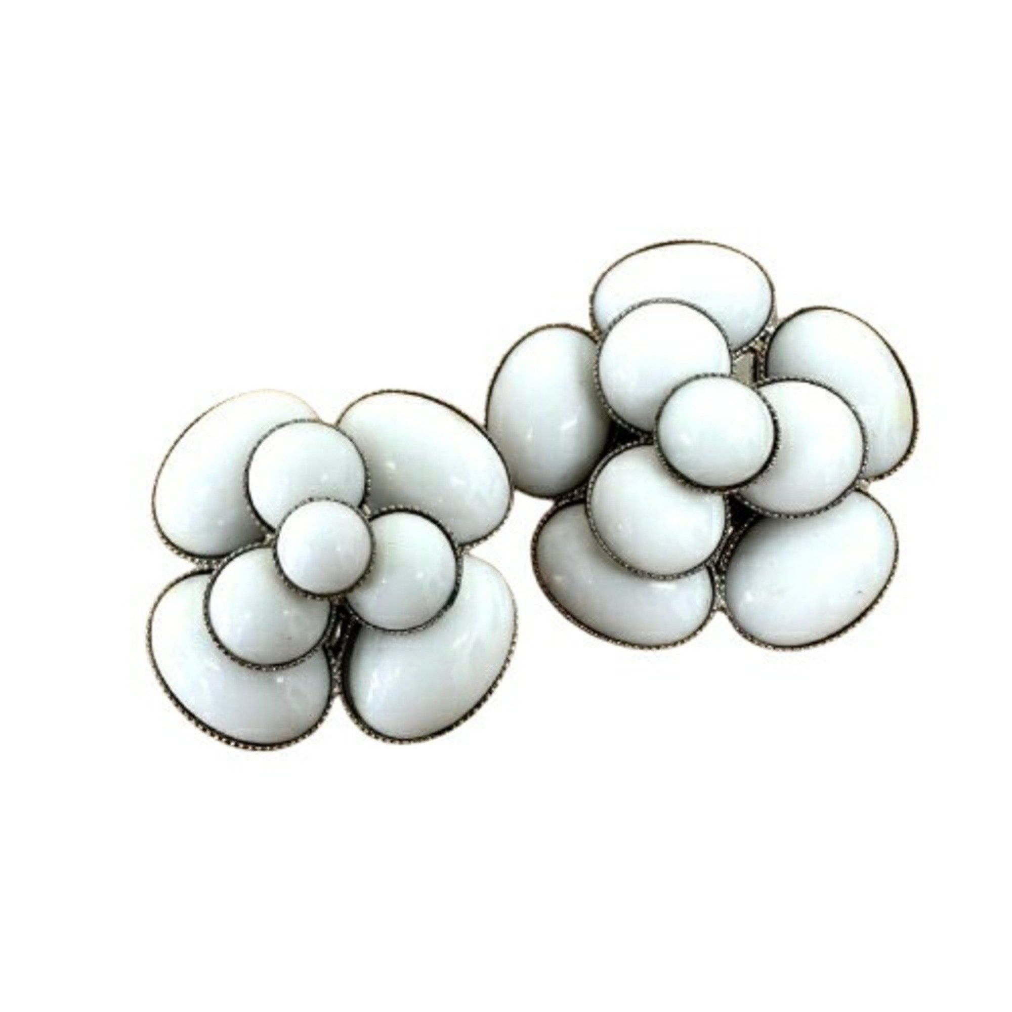 Chanel Chanel Camellia earring Size ONE SIZE - 4 Thumbnail