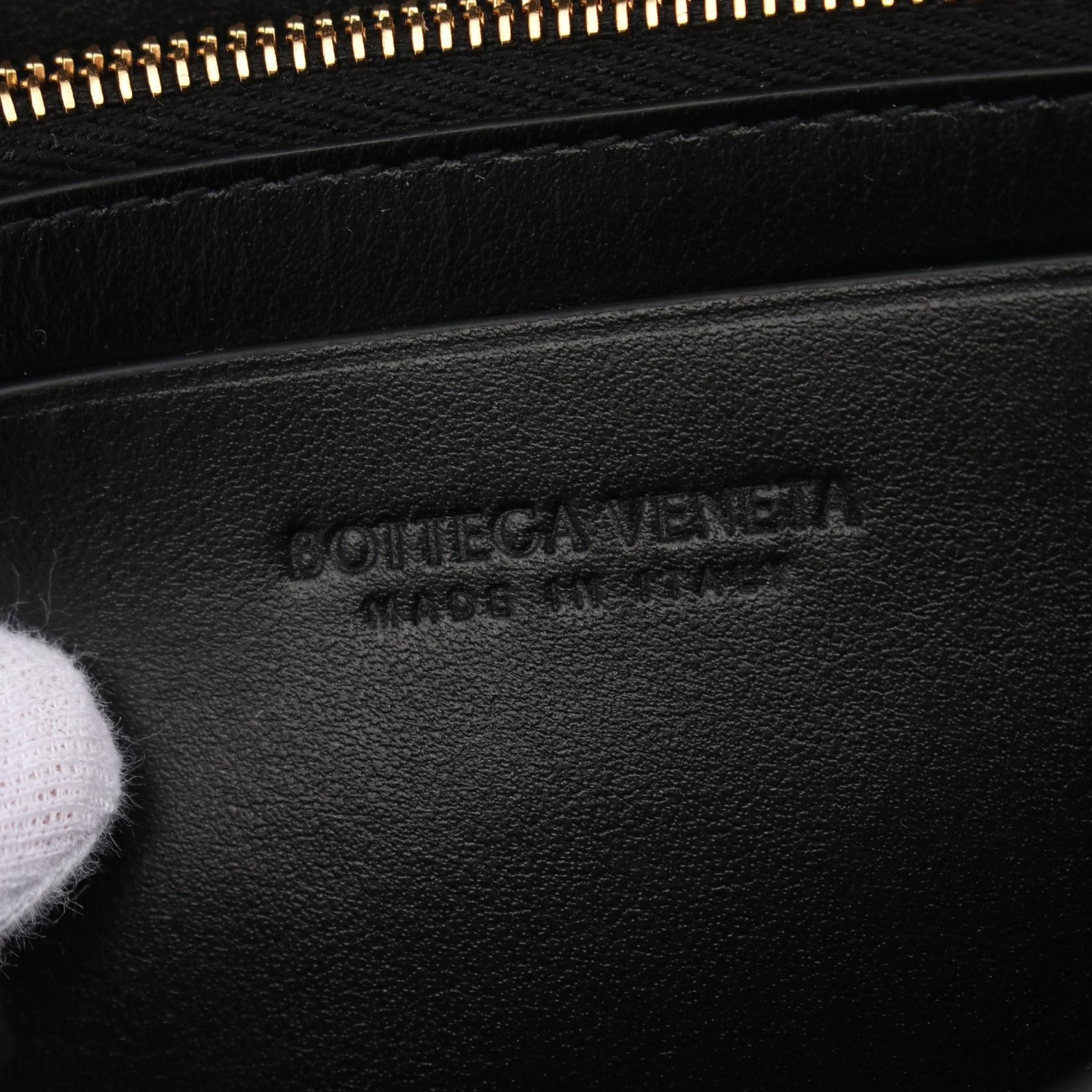 Bottega Veneta Bottega Veneta Maxi Intrecciato Bi-Fold Long Wallet Leather Black Size ONE SIZE - 4 Thumbnail