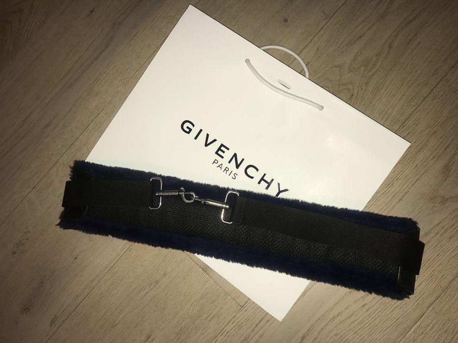 Givenchy fur bag on sale strap