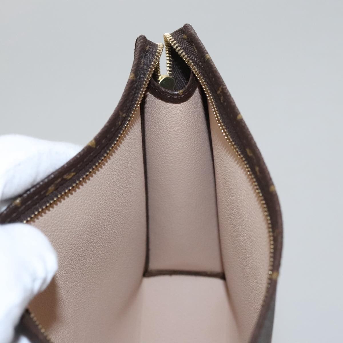 Louis Vuitton Trousse De Toilette Brown Canvas Clutch Bag (Pre-Owned) Size ONE SIZE - 17 Thumbnail