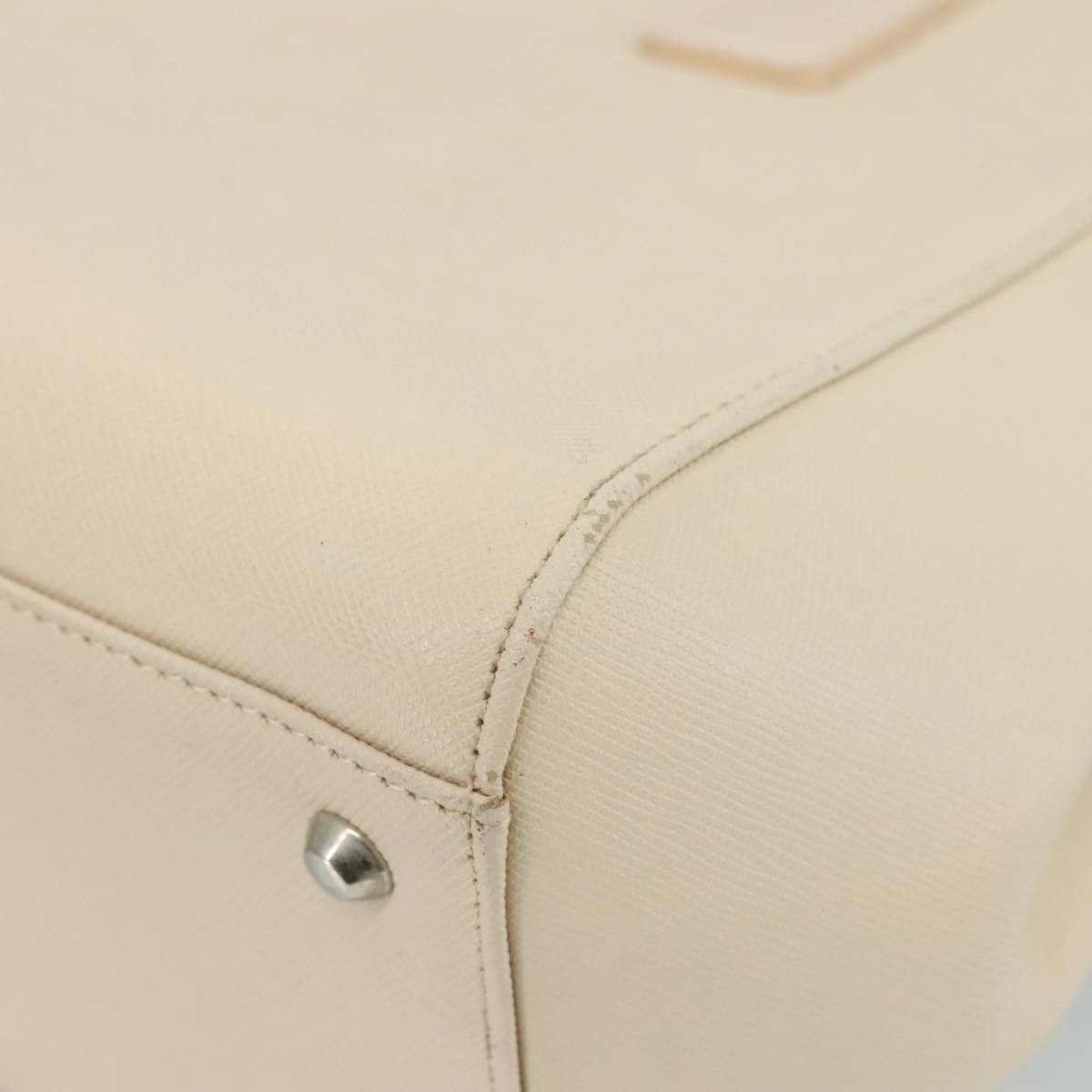 Burberry Beige Leather Handbag (Pre-Owned) Size ONE SIZE - 9 Thumbnail