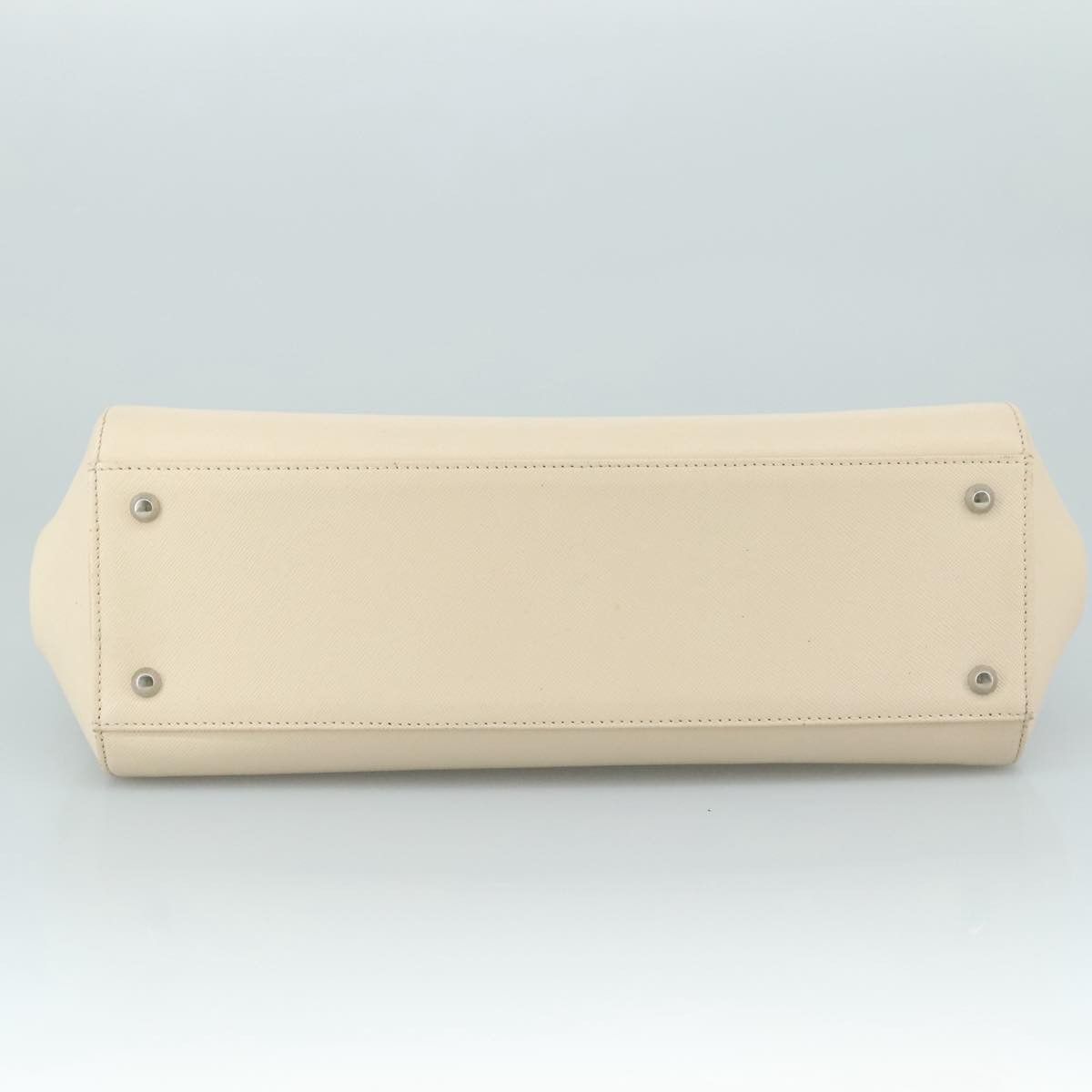 Burberry Beige Leather Handbag (Pre-Owned) Size ONE SIZE - 17 Thumbnail