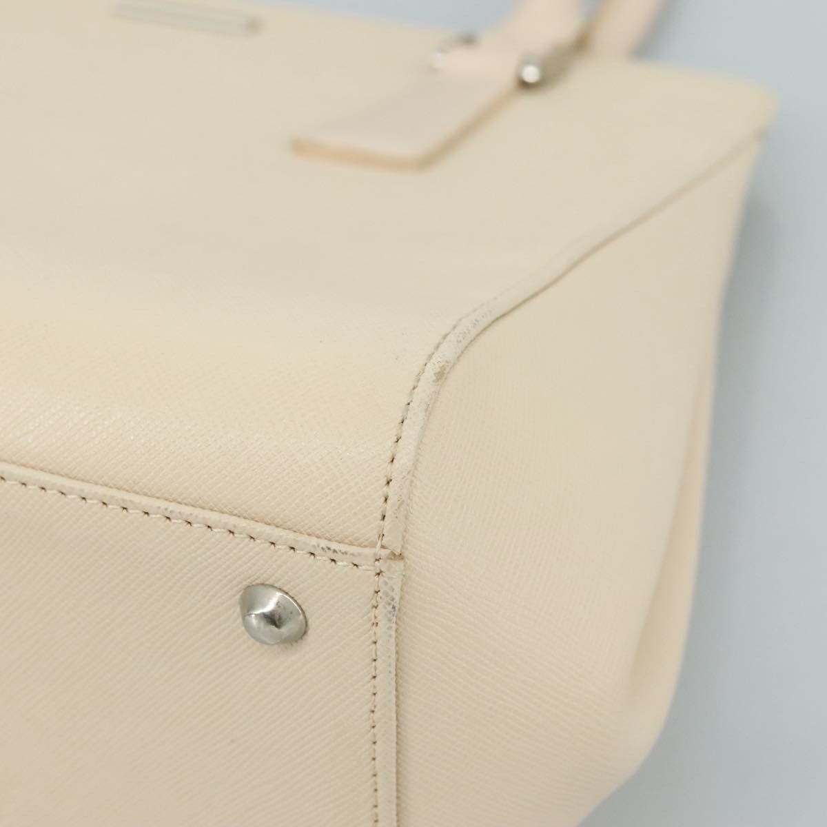 Burberry Beige Leather Handbag (Pre-Owned) Size ONE SIZE - 7 Thumbnail