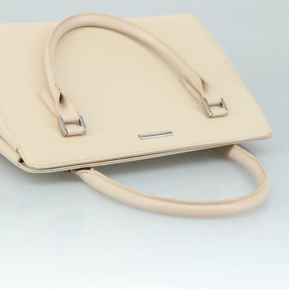 Burberry Beige Leather Handbag (Pre-Owned) Size ONE SIZE - 16 Thumbnail