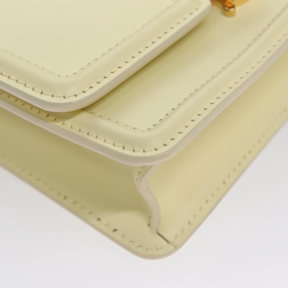 Burberry Tb Beige Leather Shoulder Bag (Pre-Owned) Size ONE SIZE - 7 Thumbnail
