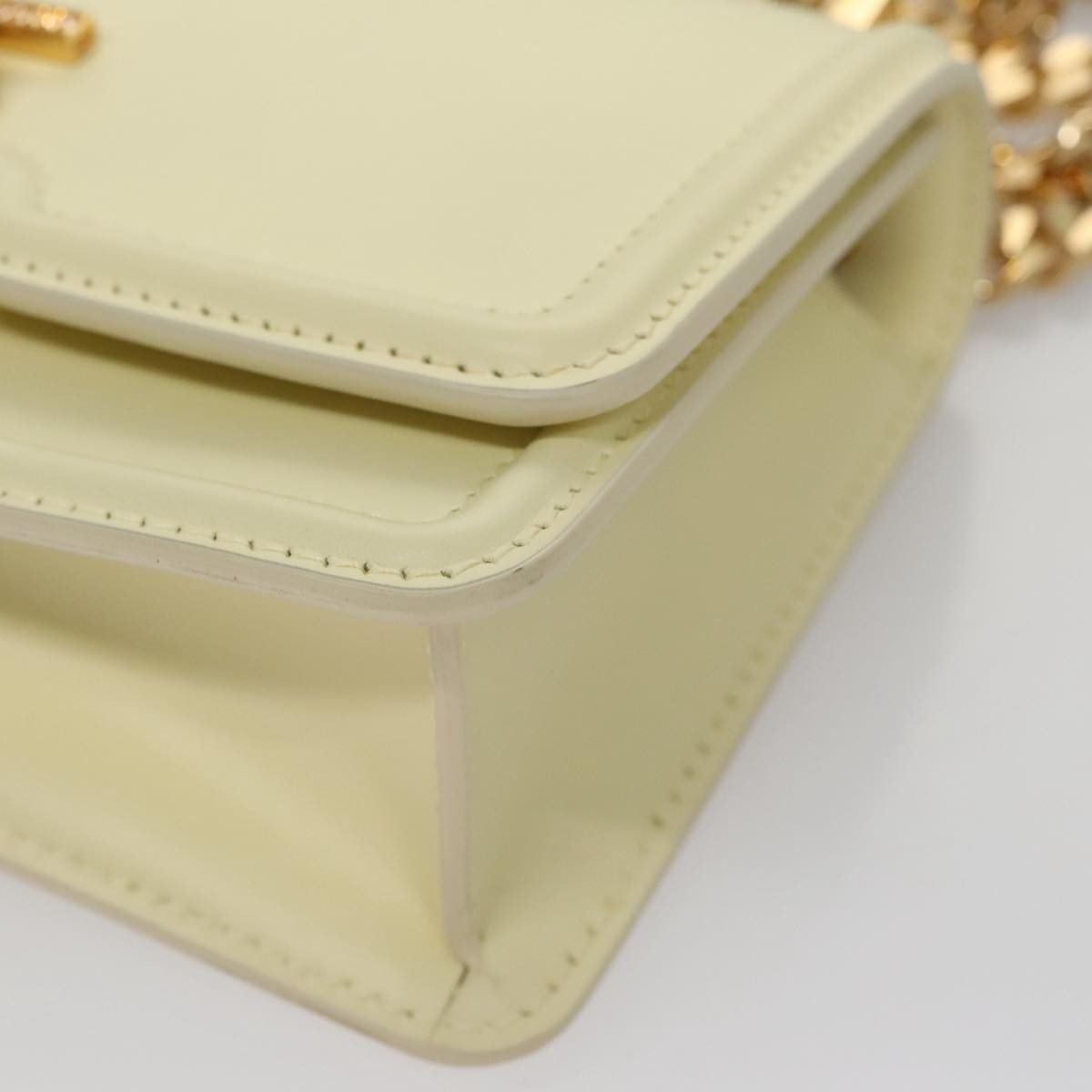 Burberry Tb Beige Leather Shoulder Bag (Pre-Owned) Size ONE SIZE - 8 Thumbnail