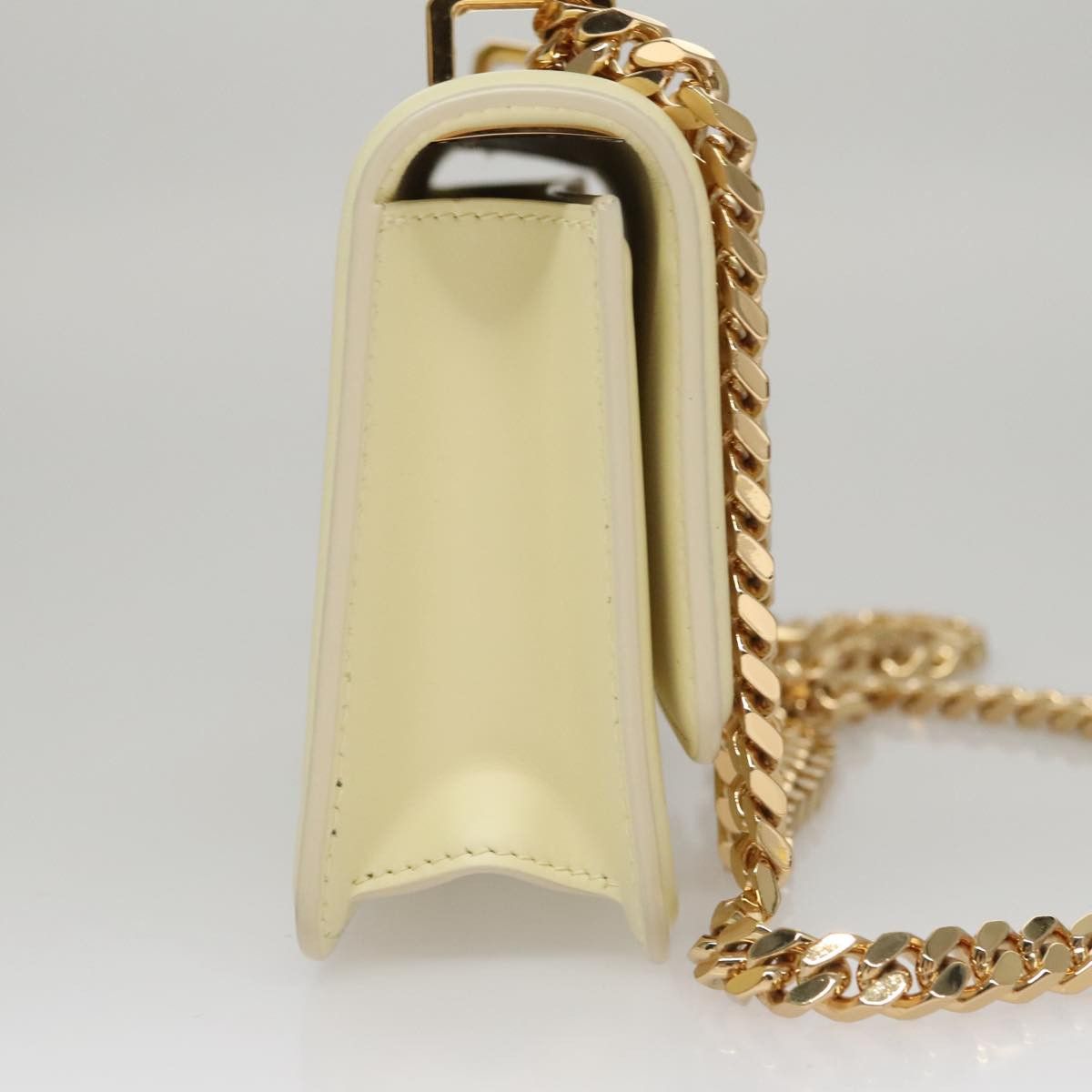 Burberry Tb Beige Leather Shoulder Bag (Pre-Owned) Size ONE SIZE - 4 Thumbnail