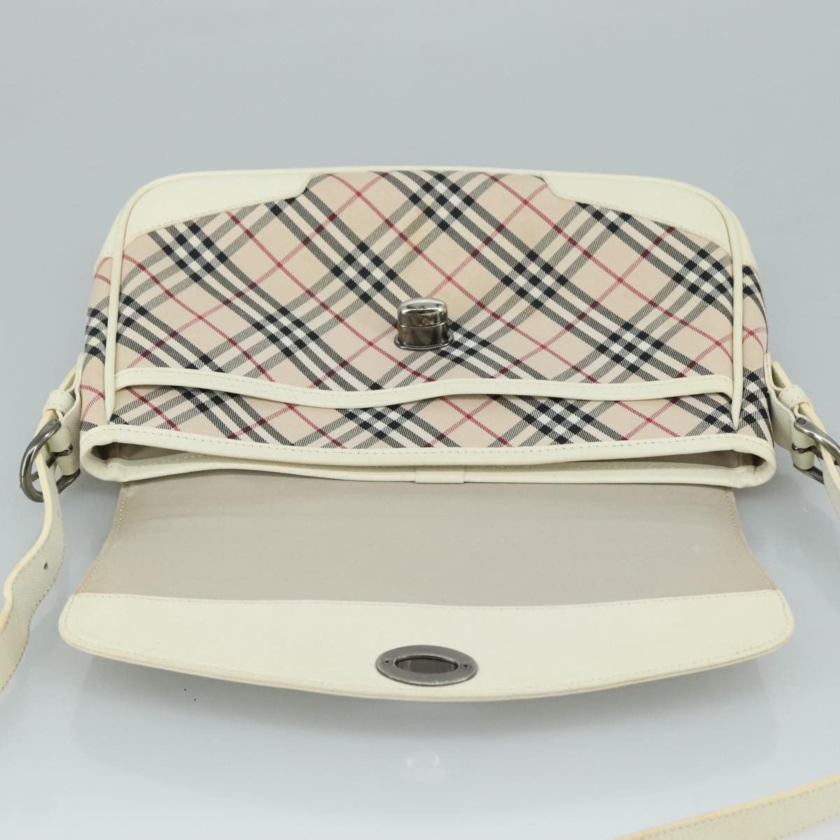 Burberry Nova Check Beige Canvas Shoulder Bag (Pre-Owned) Size ONE SIZE - 18 Thumbnail