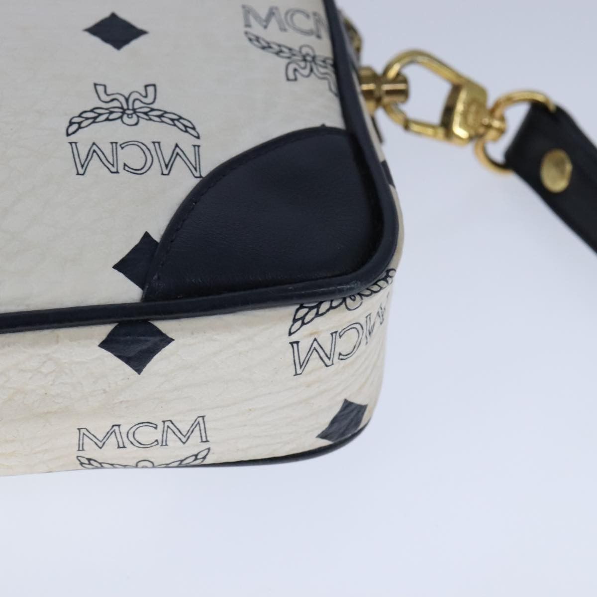 MCM Visetos White Canvas Clutch Bag (Pre-Owned) Size ONE SIZE - 8 Thumbnail