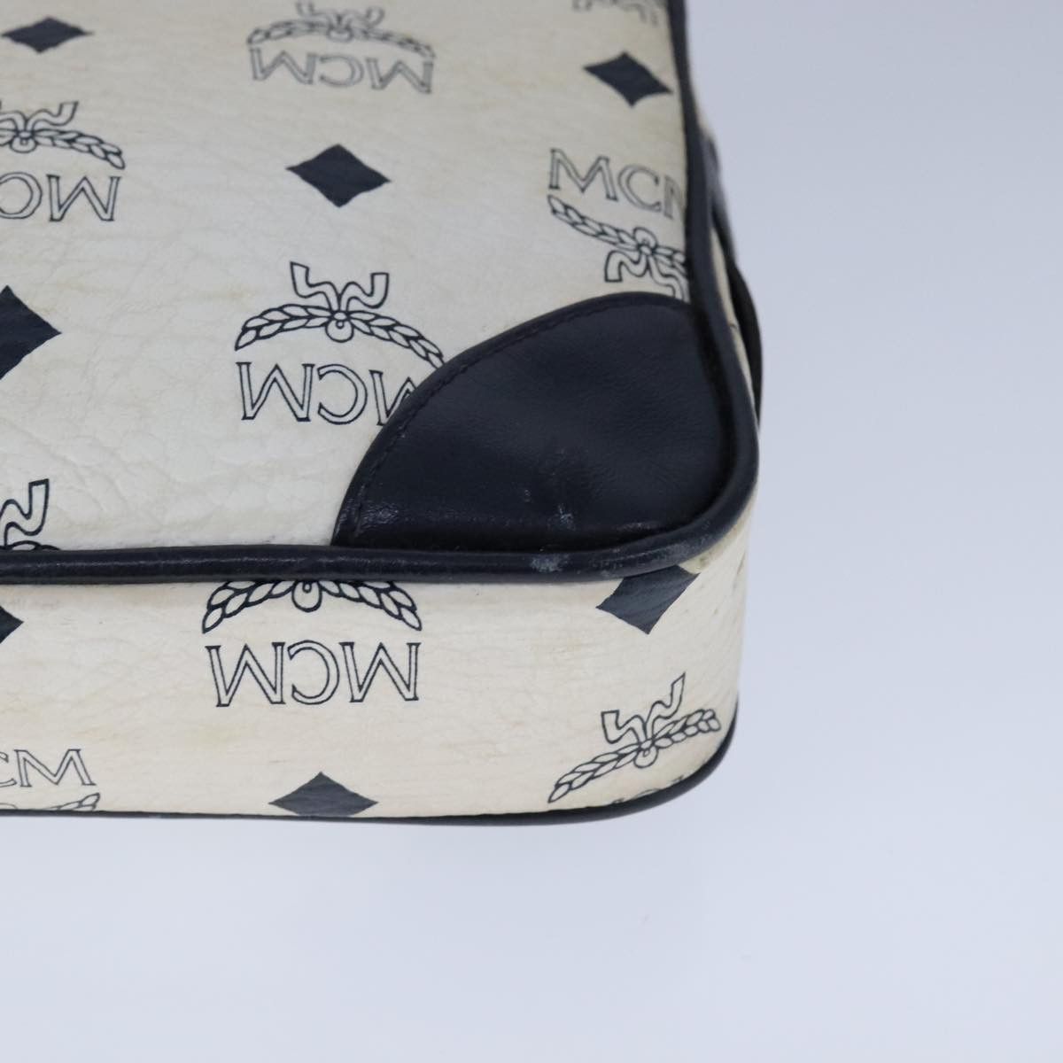 MCM Visetos White Canvas Clutch Bag (Pre-Owned) Size ONE SIZE - 6 Thumbnail