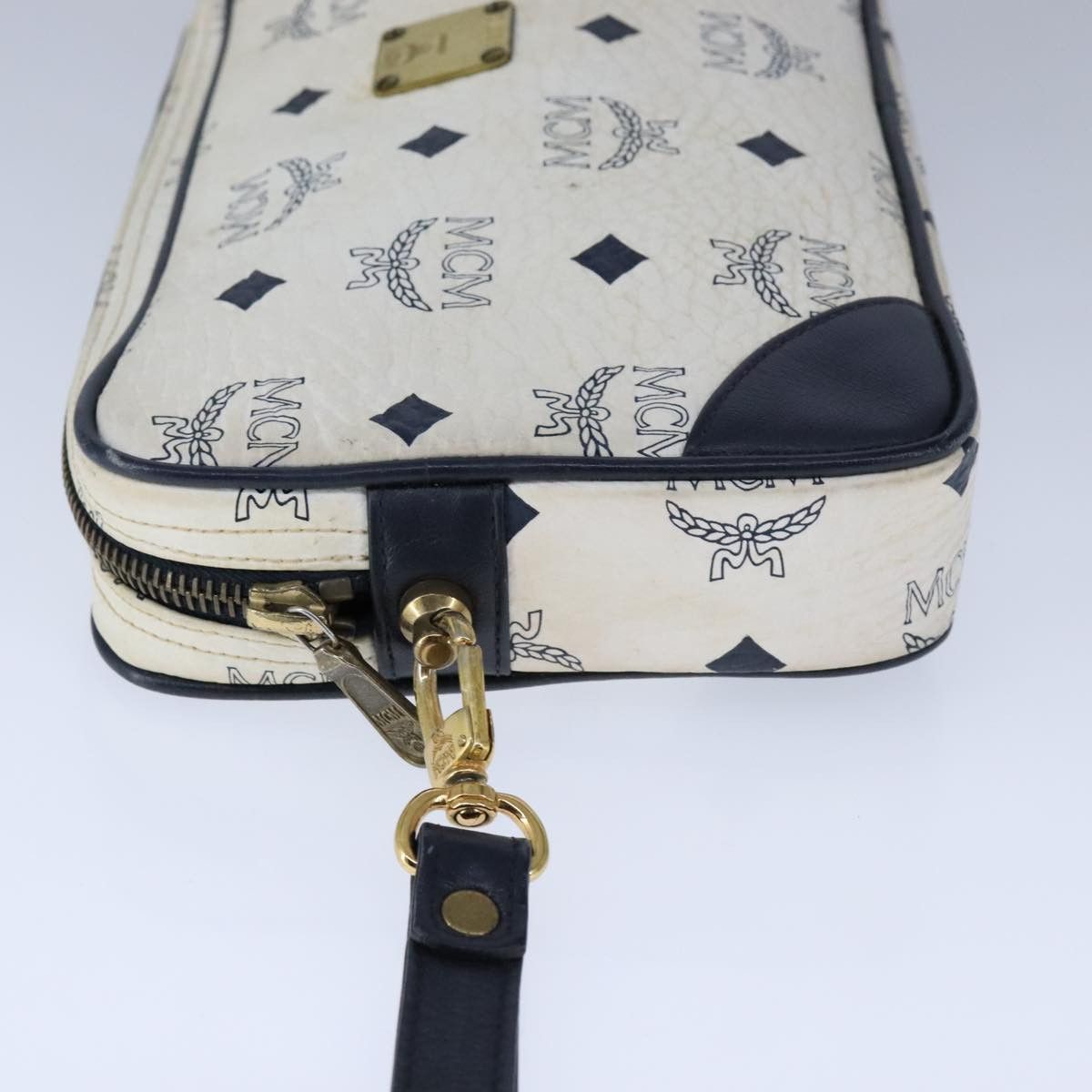 MCM Visetos White Canvas Clutch Bag (Pre-Owned) Size ONE SIZE - 3 Thumbnail