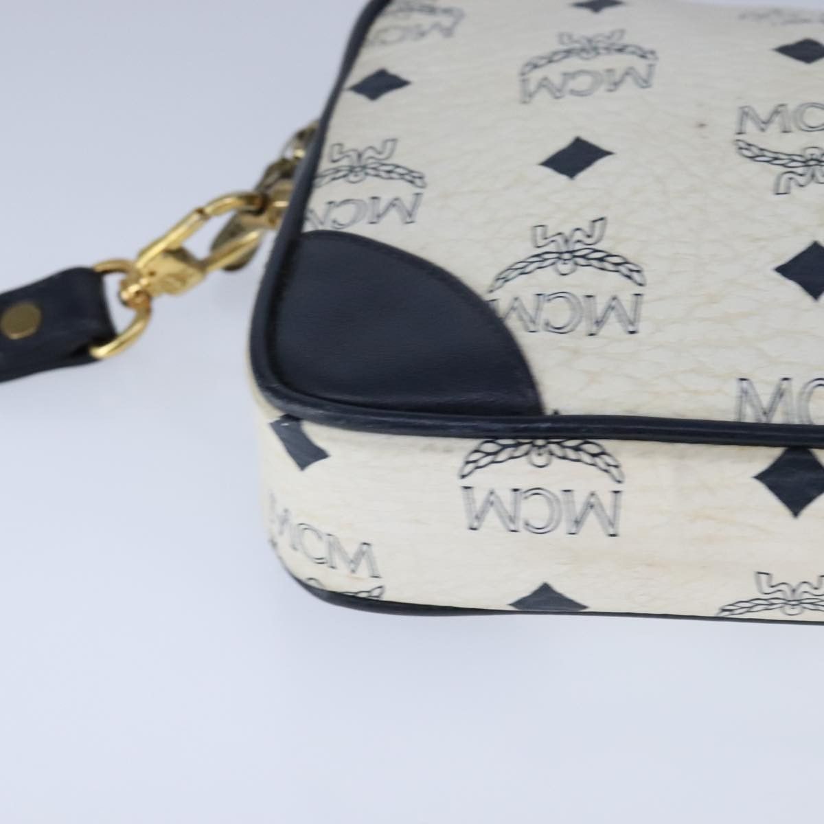 MCM Visetos White Canvas Clutch Bag (Pre-Owned) Size ONE SIZE - 5 Thumbnail