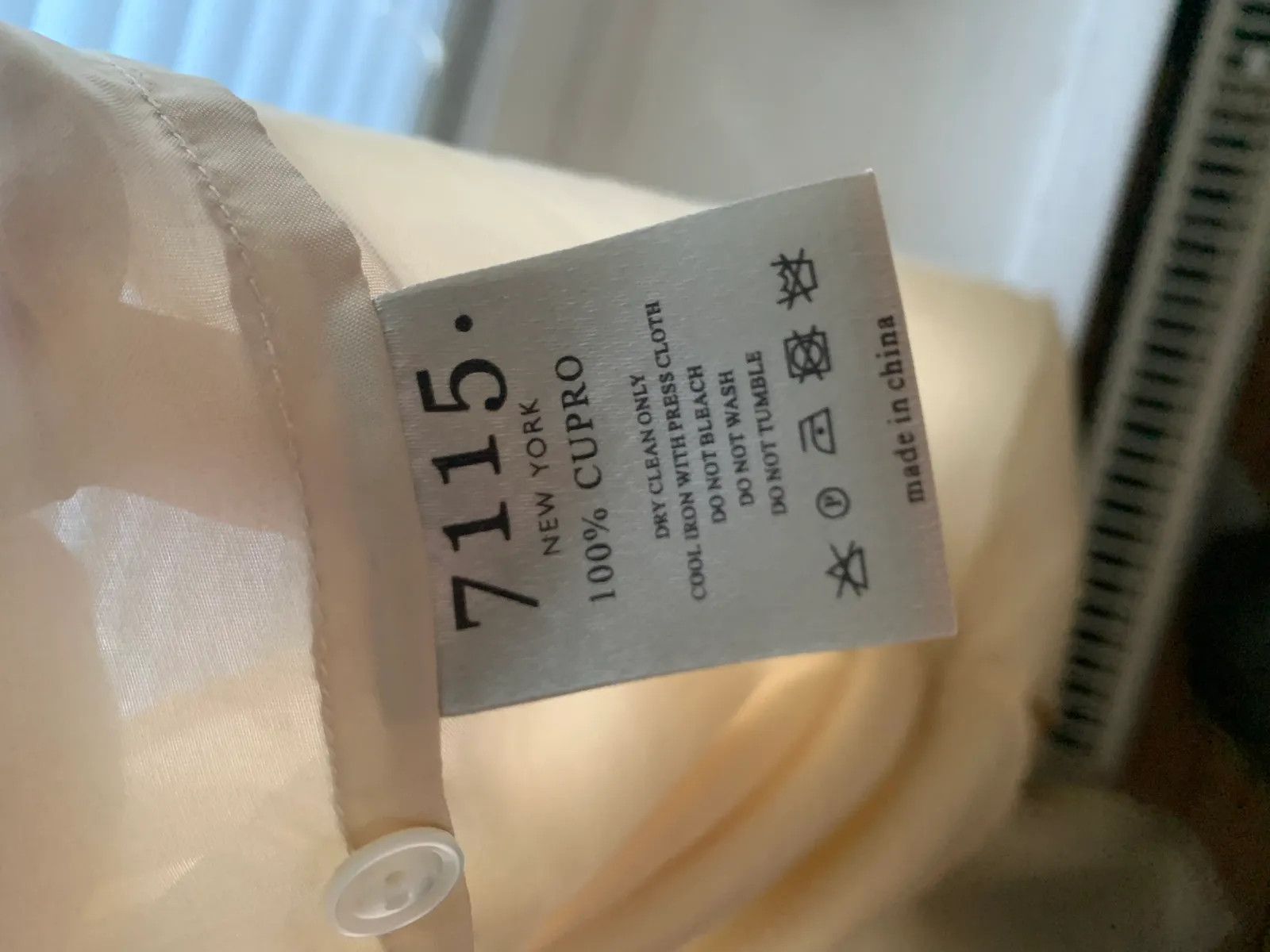 7115 by Szeki 7115. by Szeki Blouse Size S / US 4 / IT 40 - 3 Thumbnail