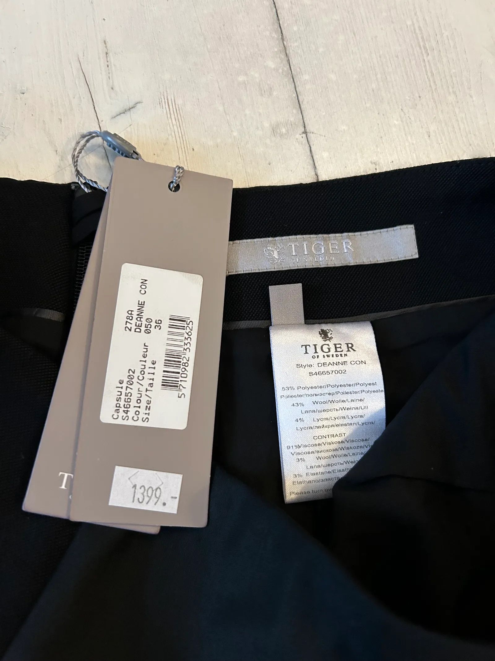 Tiger of Sweden Tiger of Sweden Skirt Size 26" / US 2 / IT 38 - 2 Thumbnail