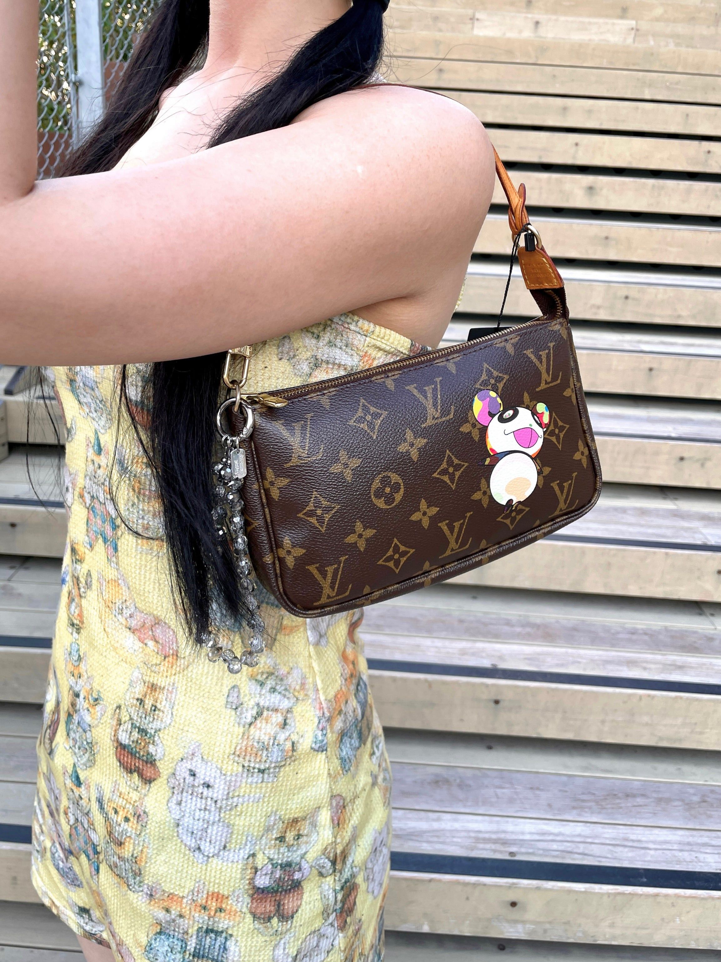 Louis Vuitton Louis Vuitton Monogram Panda Pochette Accessory Wallet M51981 Size ONE SIZE - 2 Thumbnail