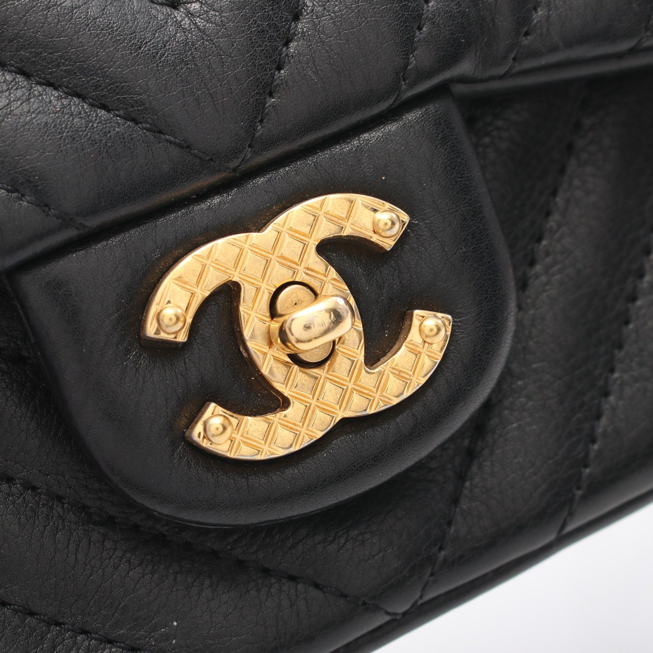 Chanel Chanel V-Stitch Double Chain Shoulder Bag Lambskin Black Gold Hardware Size ONE SIZE - 8 Thumbnail